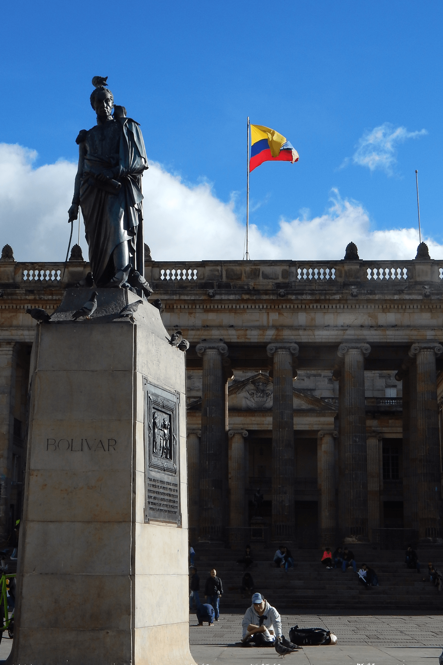 Statue von Simon Bolívar auf der Plaza Bolívar in Bogotá