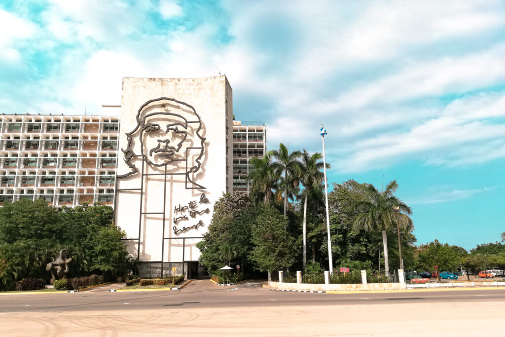 Reisen nach Kuba - Che Guevara am Plaza de la Revolucion in Havanna