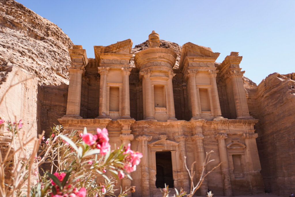 Das Kloster Ad Deir in der Felsenstadt Petra Jordanien 2022