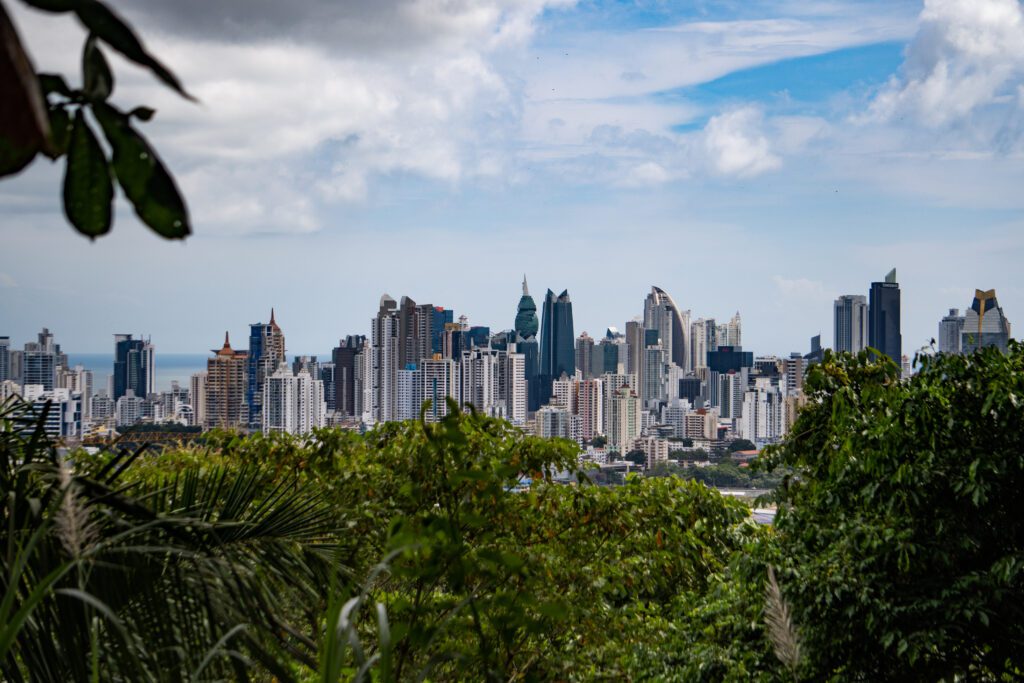 Großstadtdschungel erleben auf einem Panama City Stopover