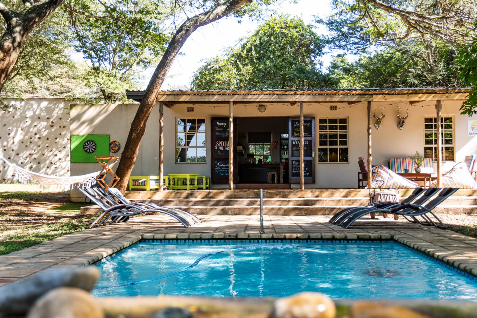 hluhluwe-nationalpark-wildlife-und-natur-in-kwazulu-natal-s-dafrika
