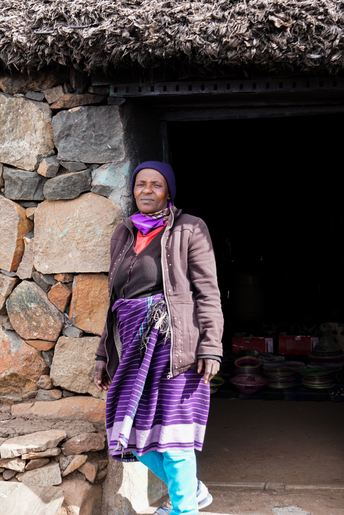 Basotho Frau nahe des Sani Pass in Lesotho