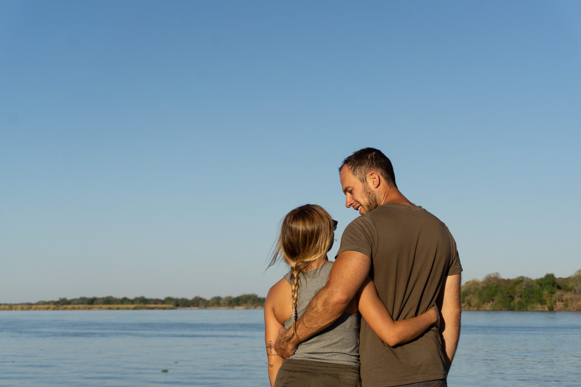 Moment genießen: Die Lower Zambezi Region in Sambia ist einer der schönsten Orte in Afrika