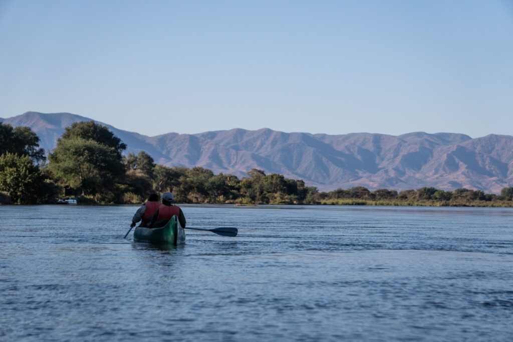 Kanu Safari auf dem Sambesi in der Lower Zambezi Region in Sambia