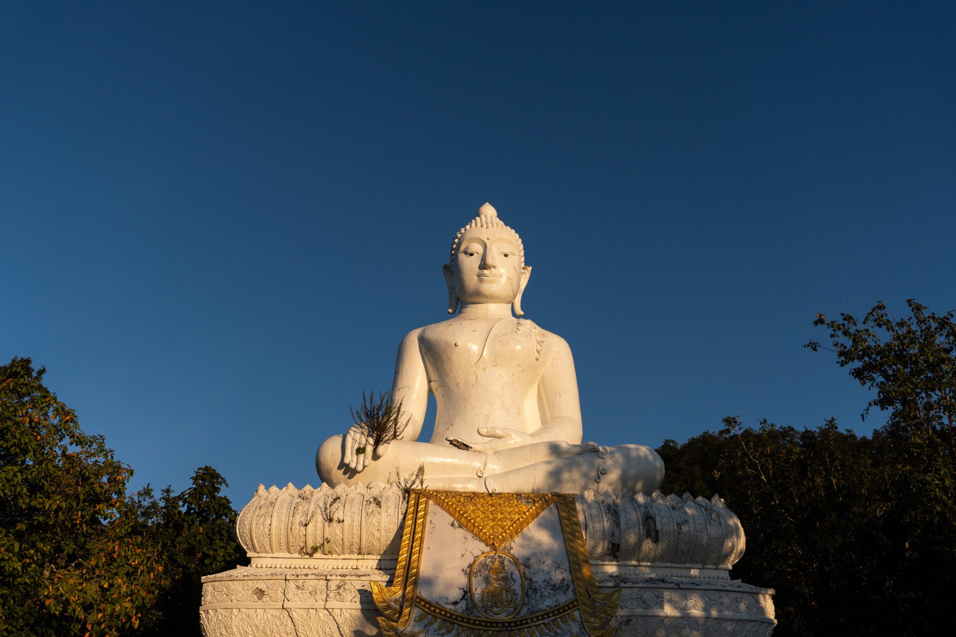 Buddha Statuen sieht man häufig auf einer Asien Reise