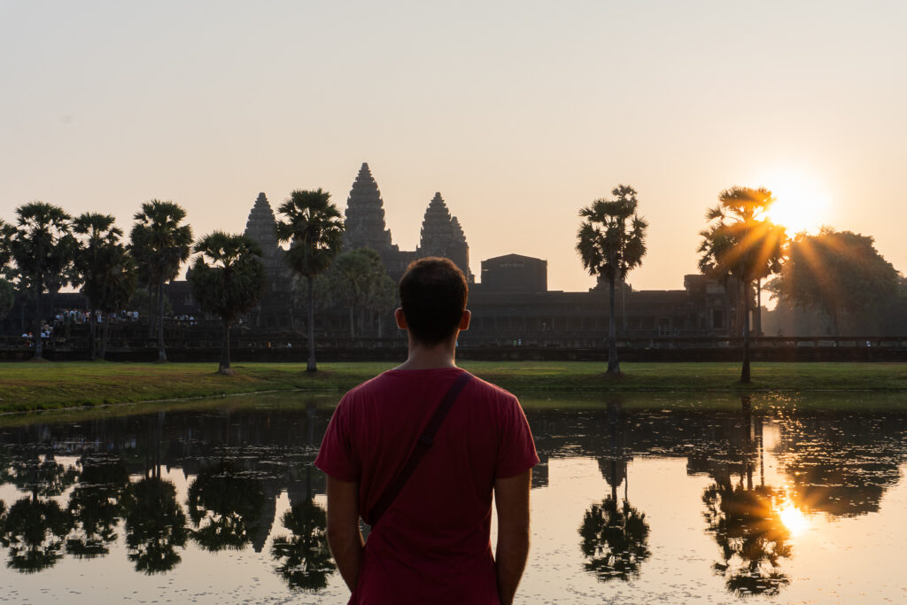 Der Sonnenaufgang bei Angkor Wat ist das Highlight jeder Kambodscha Rundreise