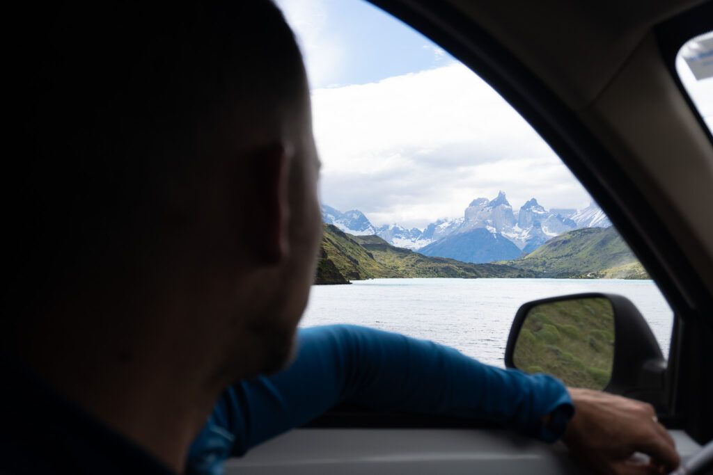 Blick aus dem Auto im Torres del Paine Nationalpark