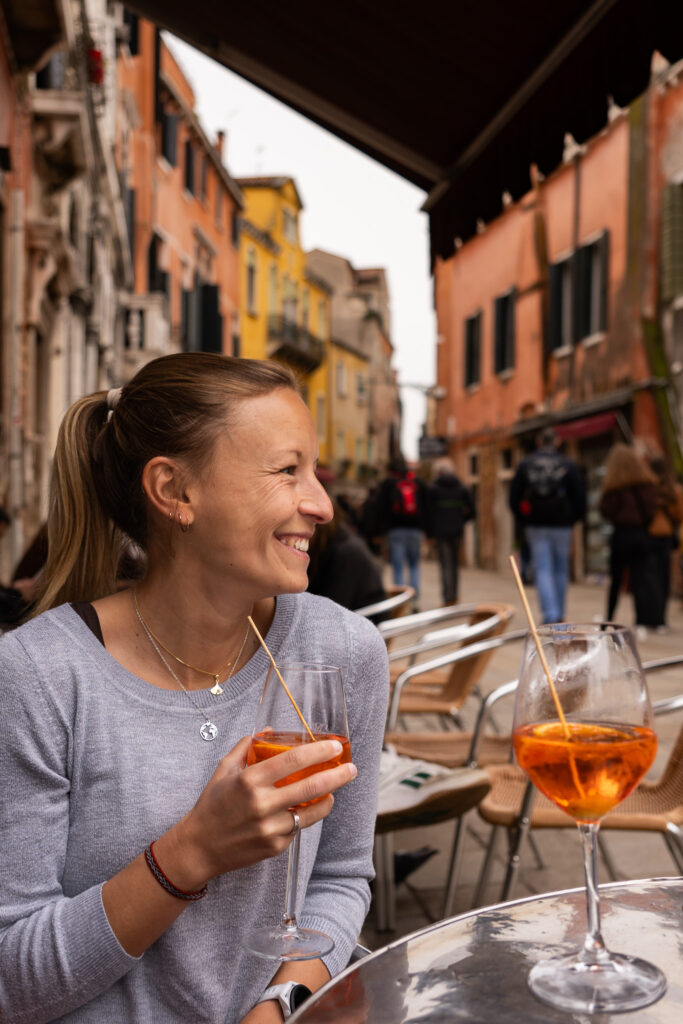 Aperol Spritz in Venetien, Dolomiten Italien