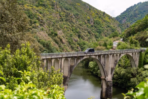Galizisches Hinterland in Nordspanien auf einem Roadtrip nach Portugal mit dem Wohnmobil