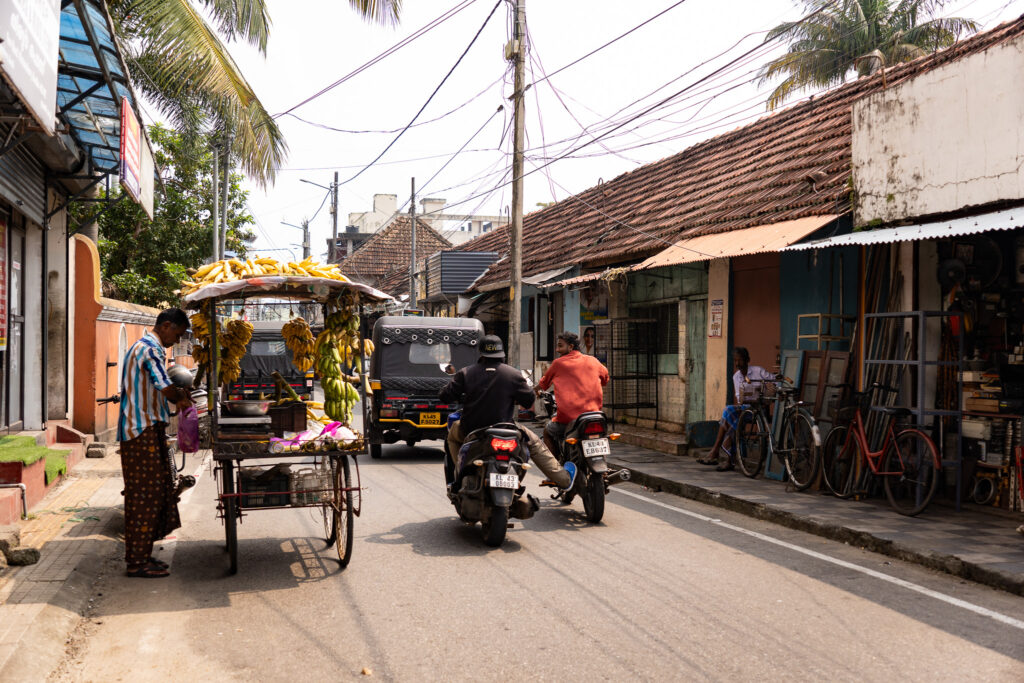 Belebte Straßen in Fort Kochi