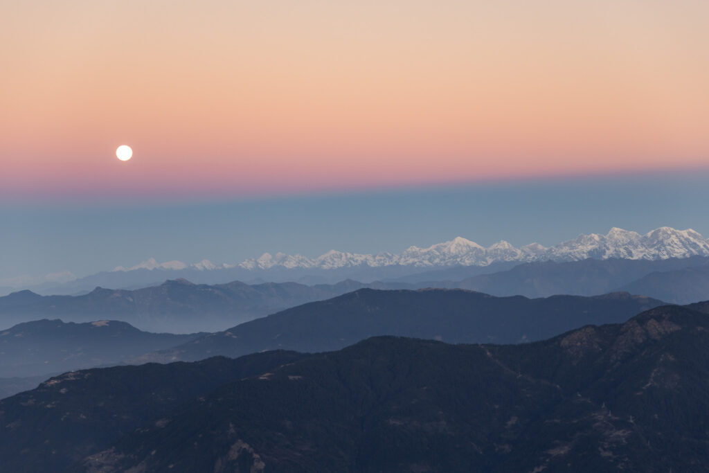 Sonnenaufgang auf dem Pikey Peak in Nepal