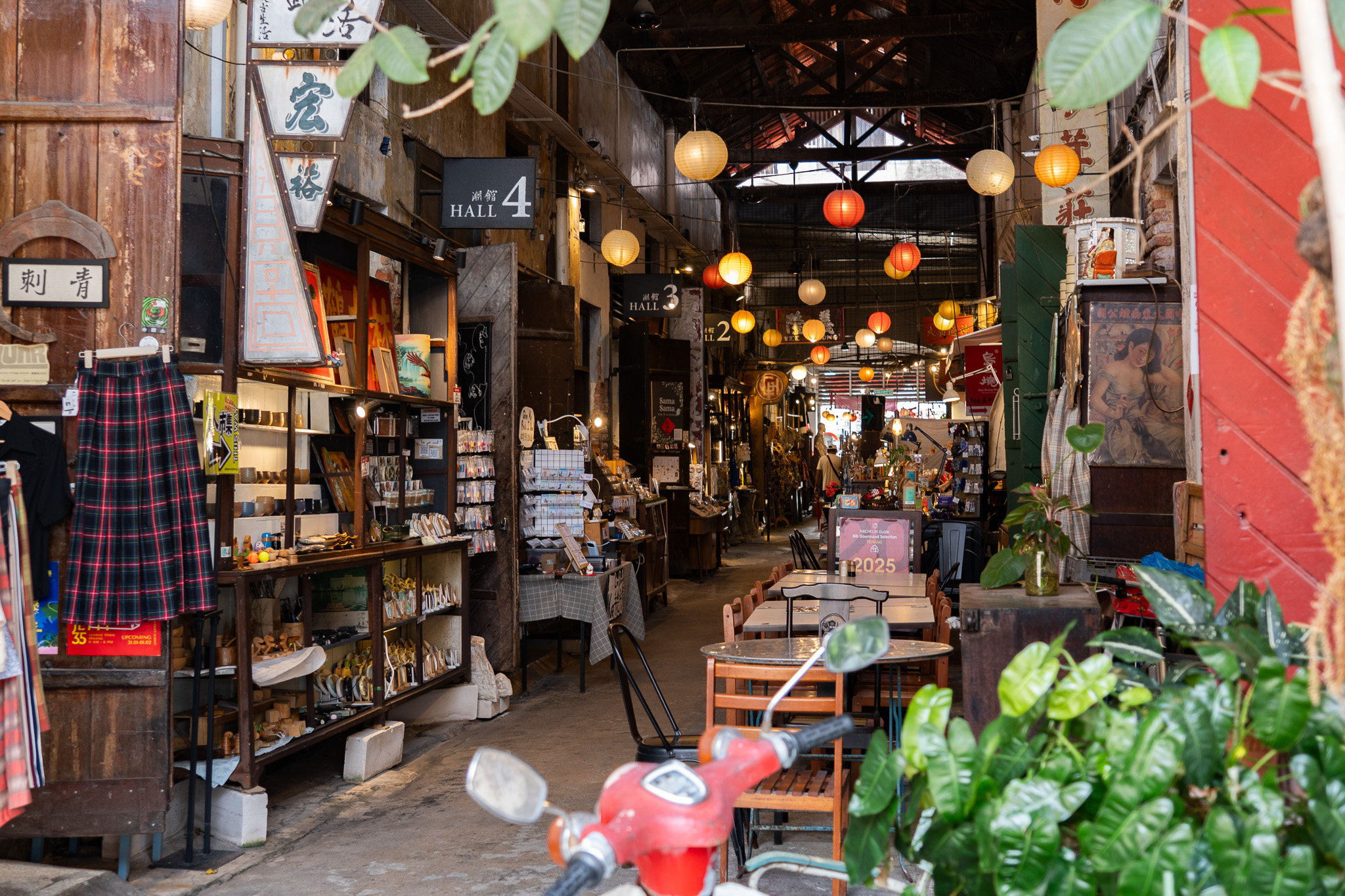 Kunsthandwerk im Jetty 35