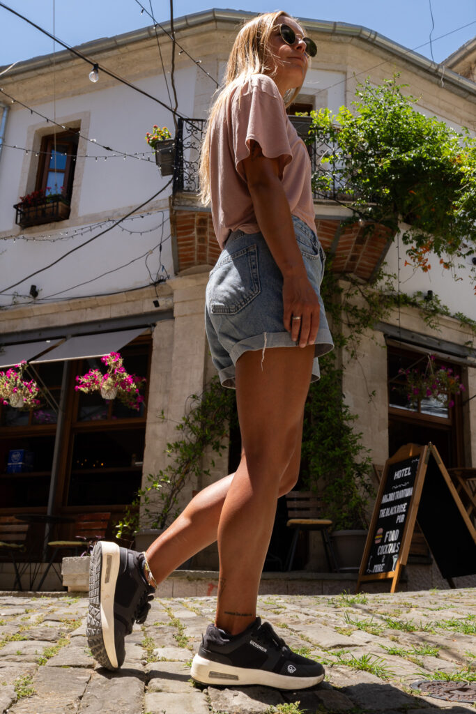 Giesswein Schuhe auf Albanien Reise