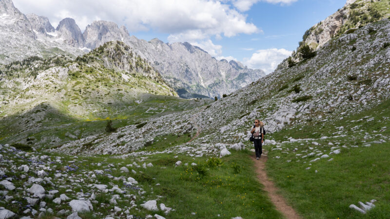Auf dem Peaks of the Balkans Trail in Albanien (Theth)